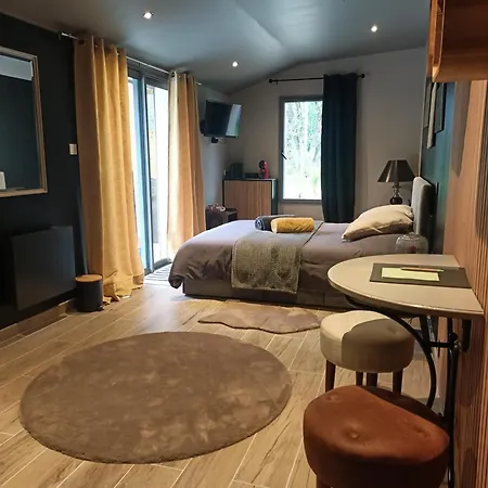 Balneo En Bord De Foret Bed & Breakfast