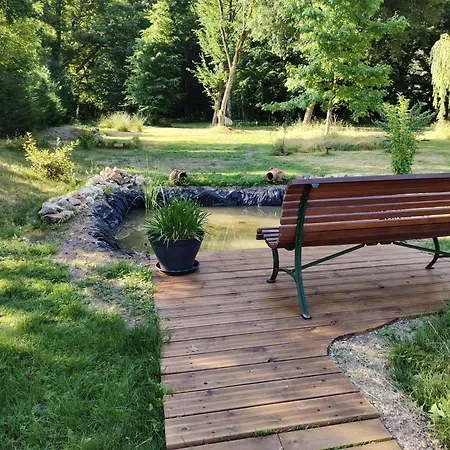 Balneo En Bord De Foret Bed & Breakfast *